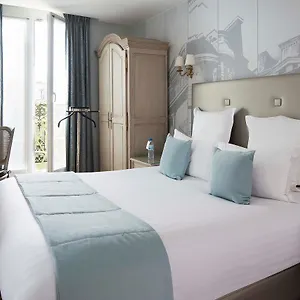 Hotell Plaza Elysees