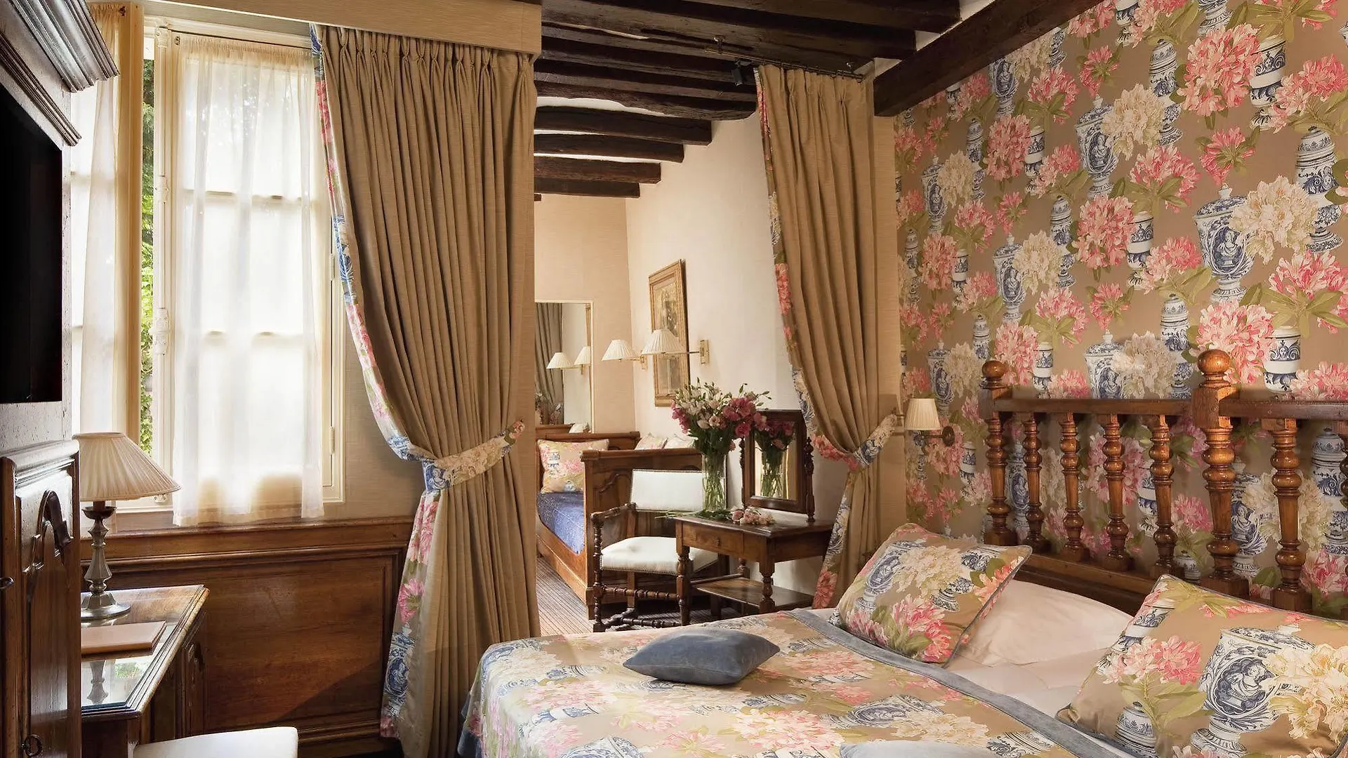 ***  Hotel Left Bank Saint Germain Paris France
